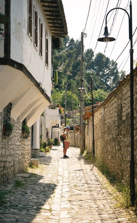 How to Travel for a Week on $500: Real Breakdowns by Destination